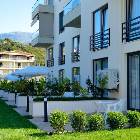 The Blue Wave Hotel Χειμάρρα Εξωτερικό φωτογραφία