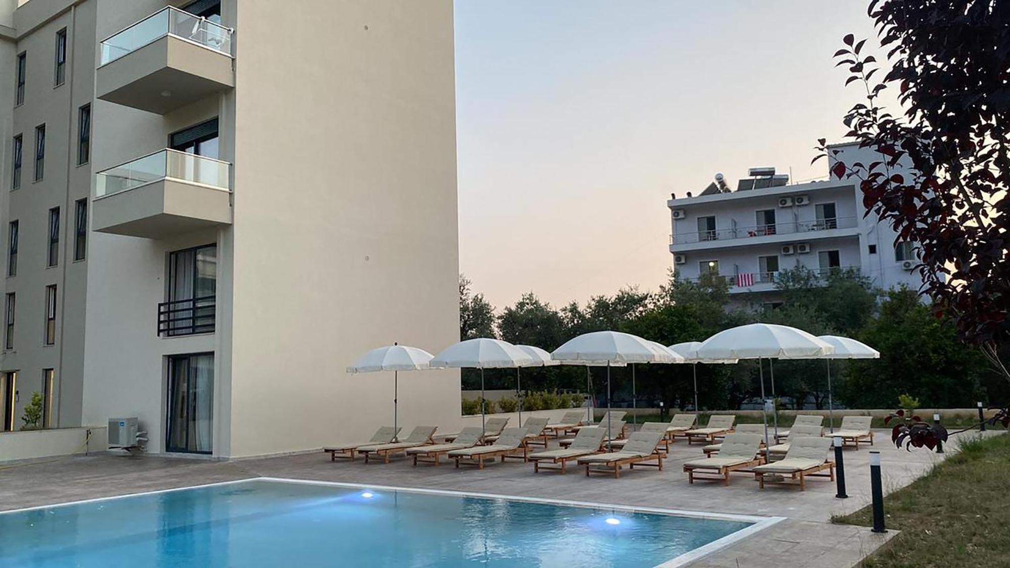 The Blue Wave Hotel Χειμάρρα Εξωτερικό φωτογραφία