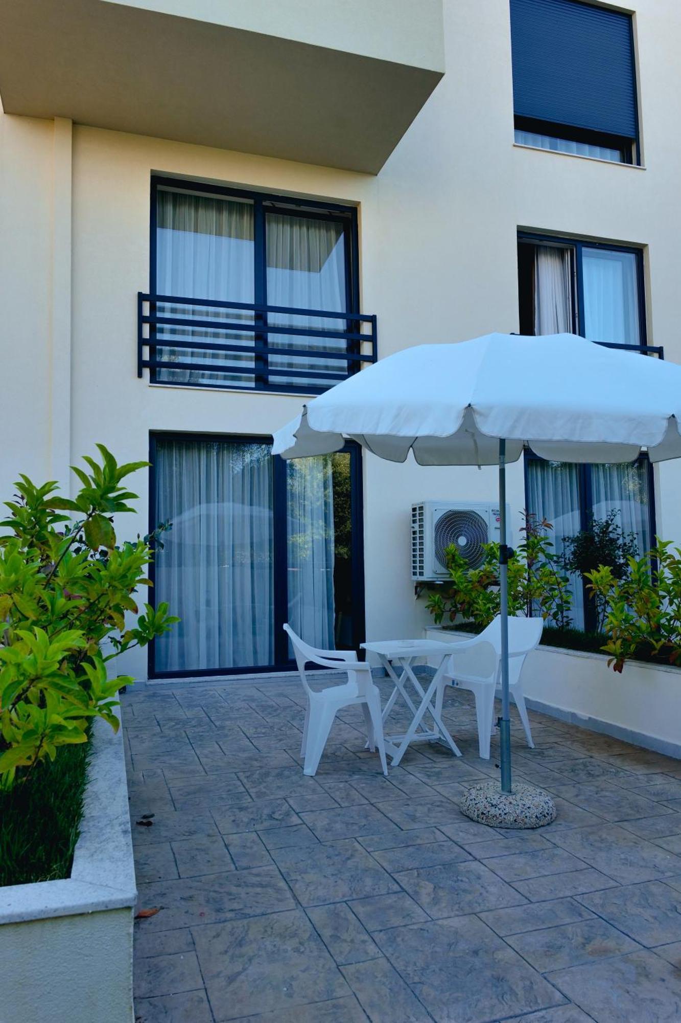 The Blue Wave Hotel Χειμάρρα Εξωτερικό φωτογραφία